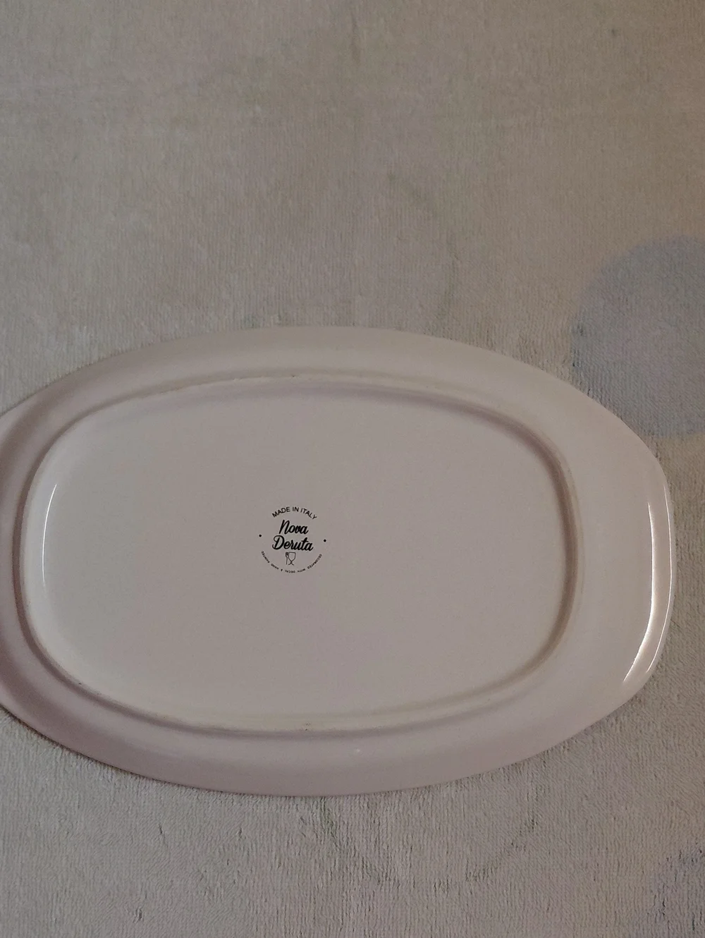 Nova Deruta Hand Painted Porcelain Oval Platter, 11 1/2